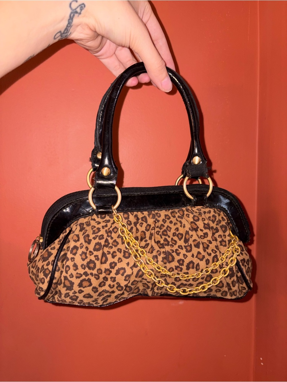 Candies Y2K/90’s Leopard Print small purse with Gold Chain Accent